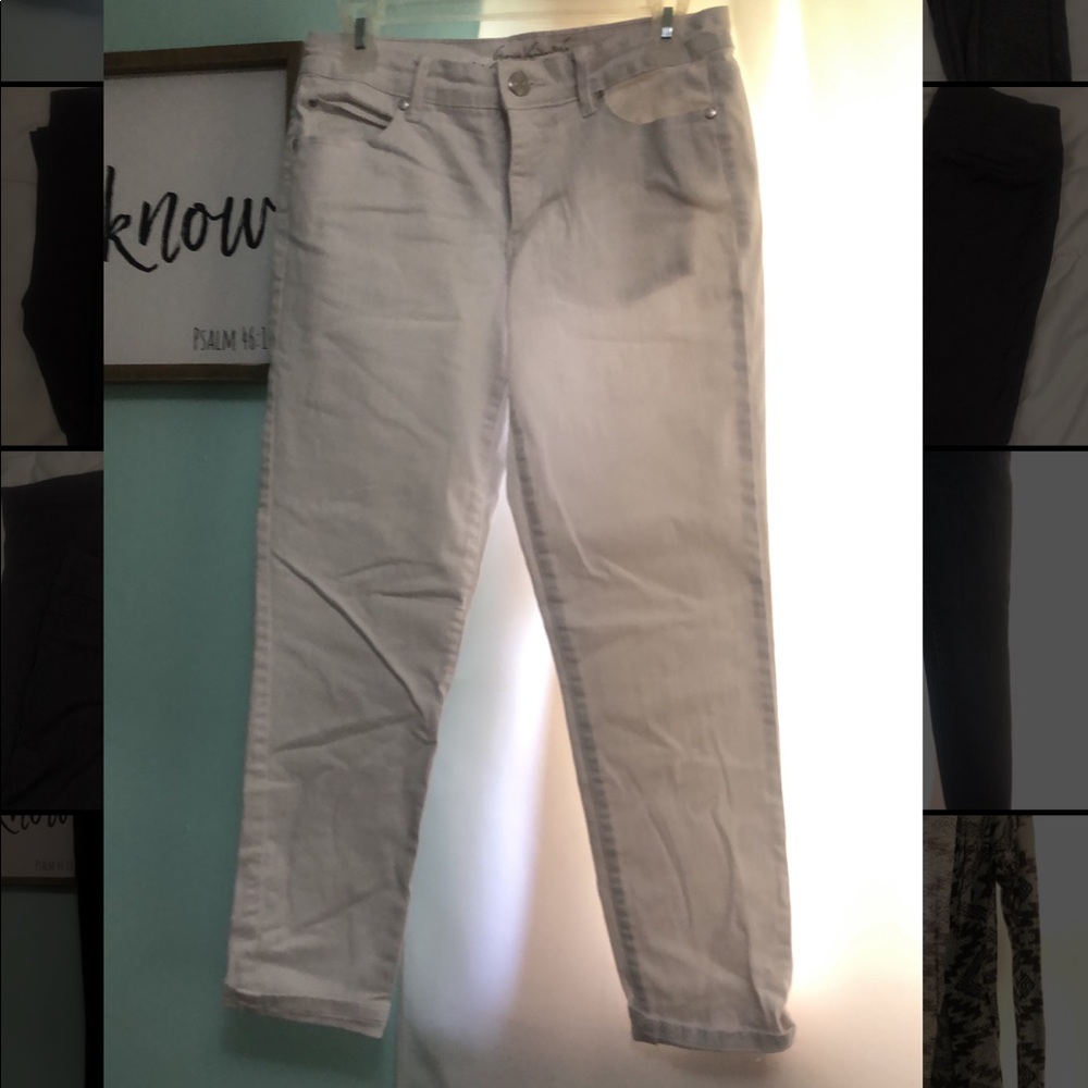 White pants- from kohl’s. Size 4 but fits more 6